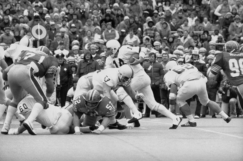 Todd Blackledge rushes for a score. Sratocic/AP Images